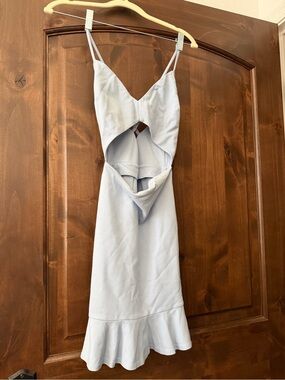 Like new Lovers + Friends Light Blue Dress size S
